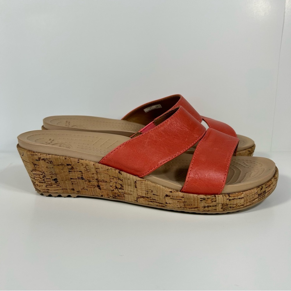 Crocs A-Leigh Womens Size 9 Coral Leather Cork Wedge Slip-on Strap Sandals 16205